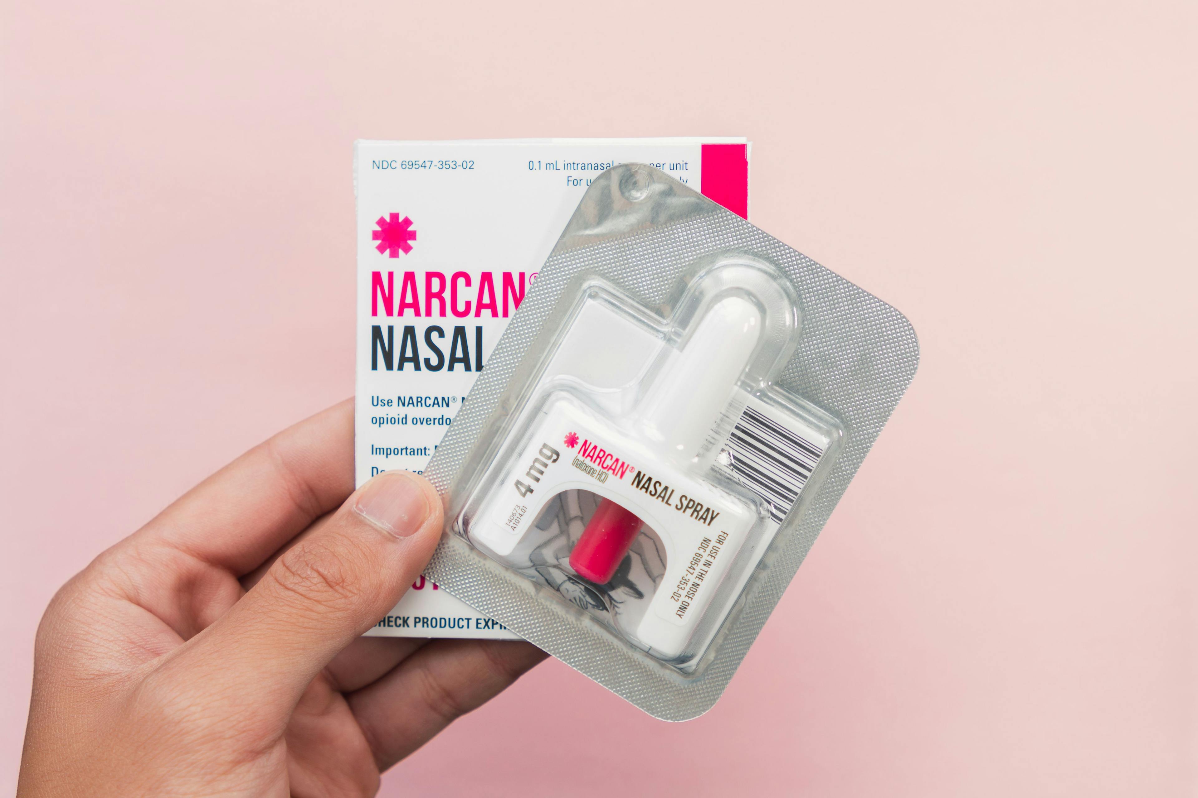Naloxone nasal spray | Image credit: Hanson - stock.adobe.com