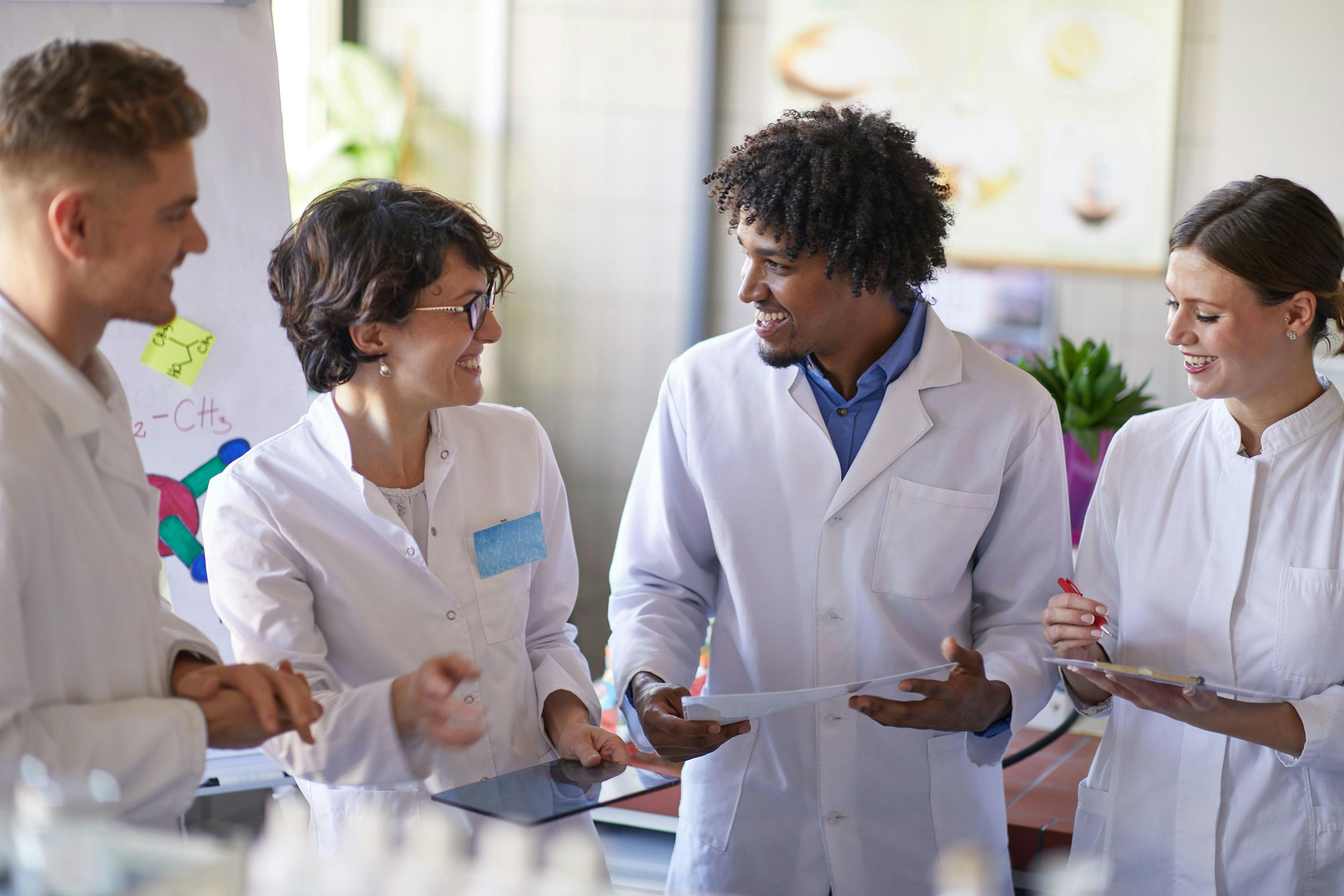Medical students listening to a lecture in the lab | Image Credit: luckybusiness - stock.adobe.com