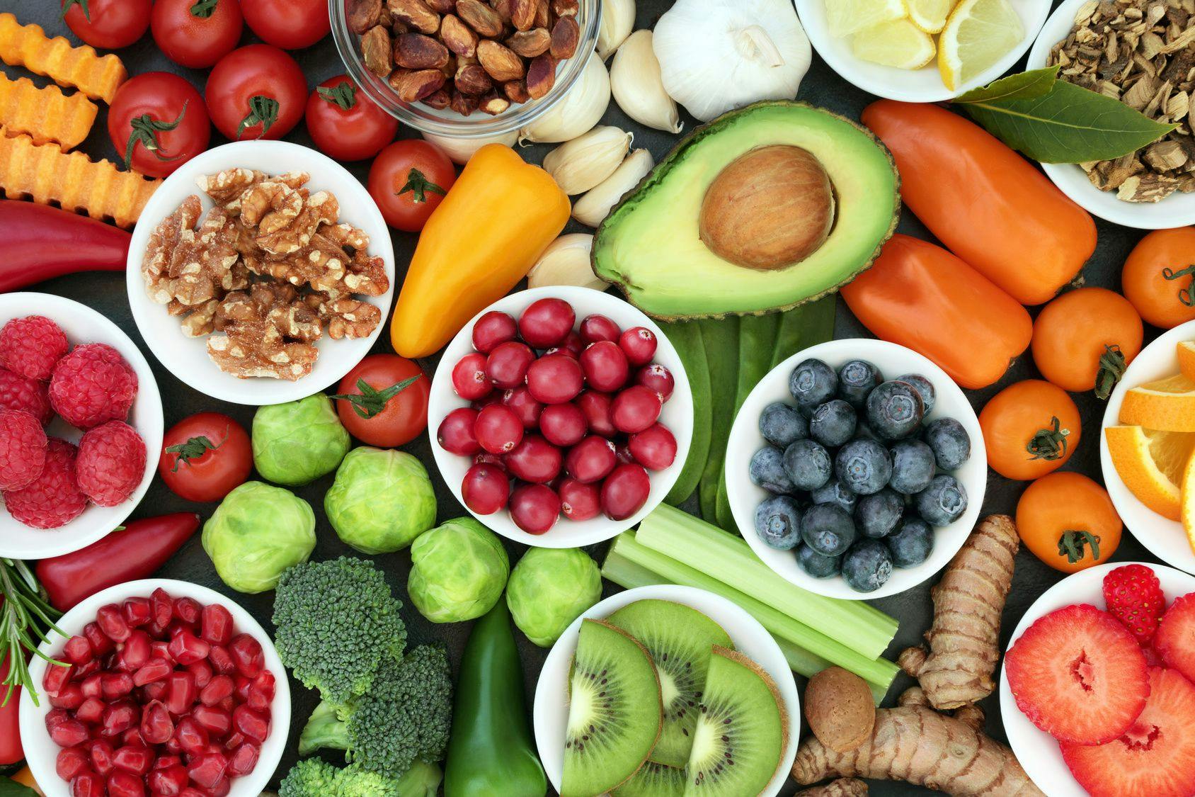 Research Clarifies Optimal Mix of Fruit, Vegetable Servings for Sustained Health
