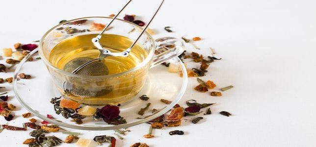 Adding Green Tea Extract to Prepared Foods May Reduce Norovirus Risk