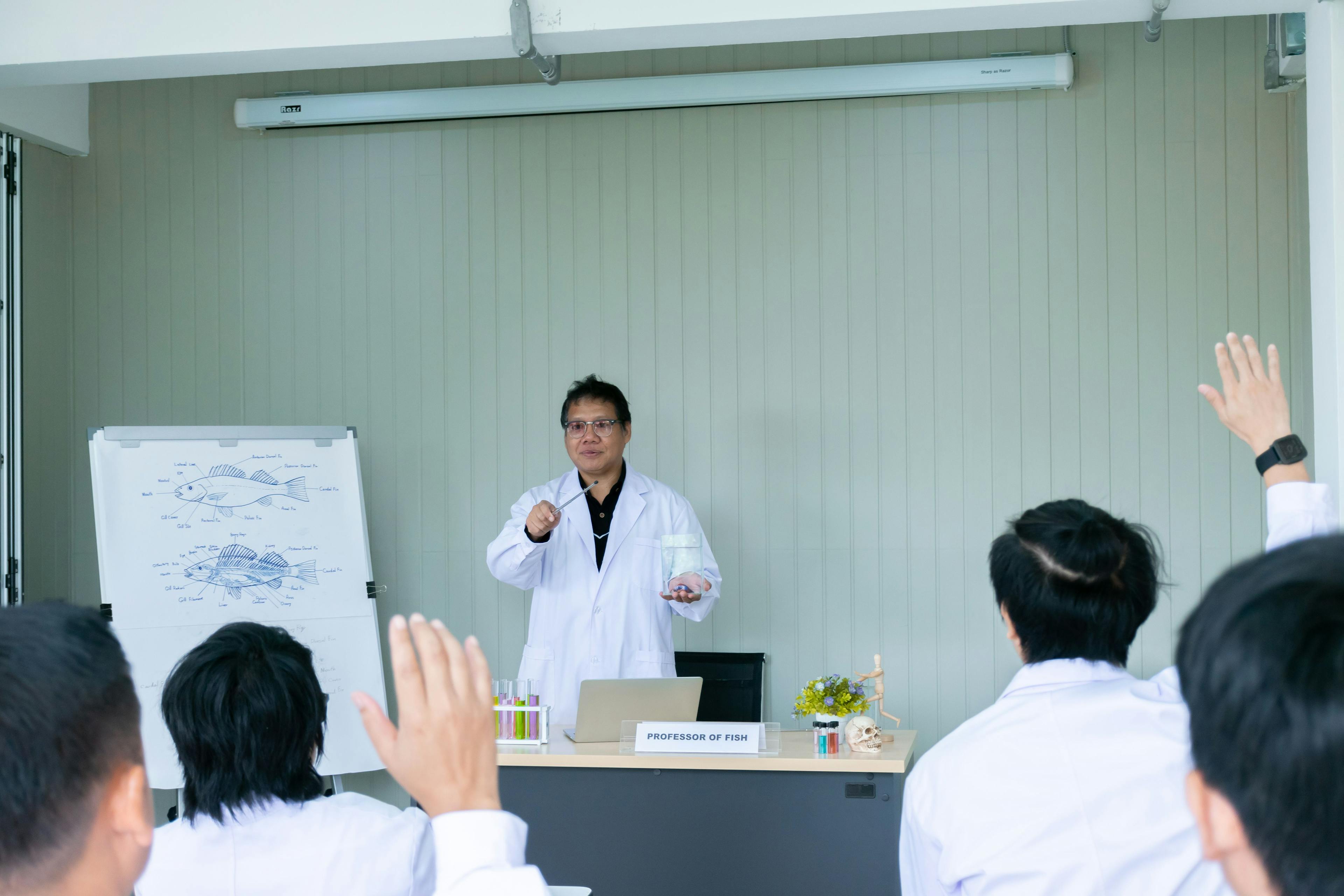 12 Things Pharmacy Students Can Do to Become Leaders 