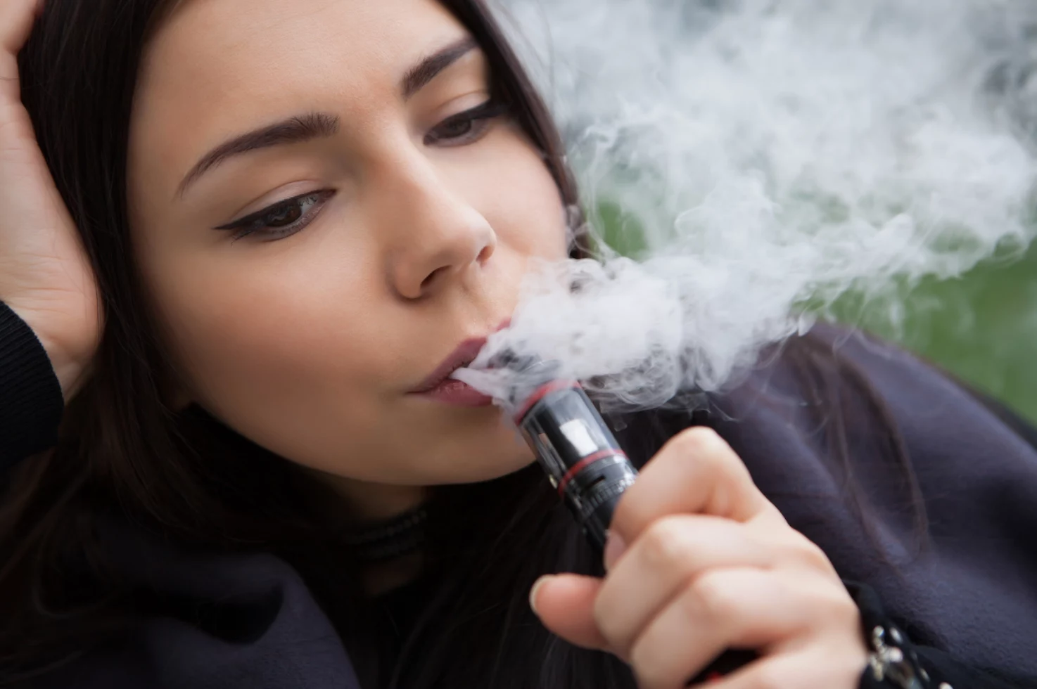 Individuals Who Smoke E-Cigarettes Have 15% Higher Risk of Stroke at Young Age