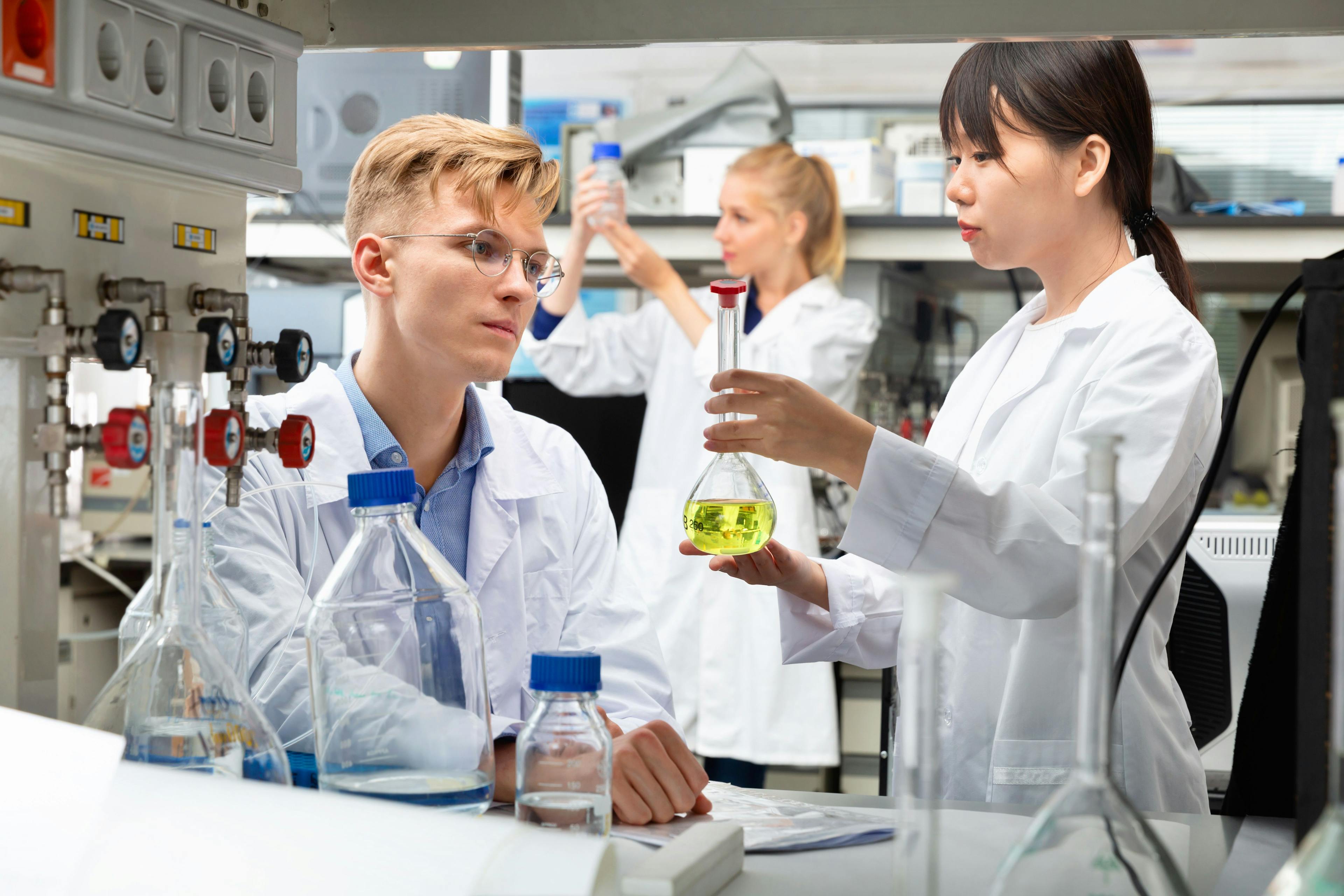 Scientists in biochemical laboratory | JackF | stock.adobe.com